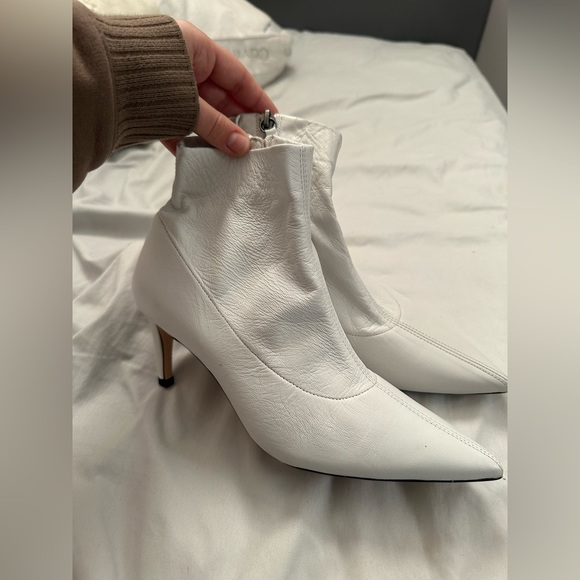 .White Zara Heeled Leather Booties Size 8/39 - Picture 2 of 3